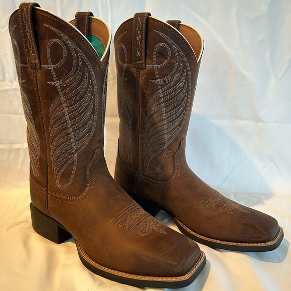 Ariat Women’s Round Up Wide Square Toe Western Boots (NWT) - Picture 4 of 10